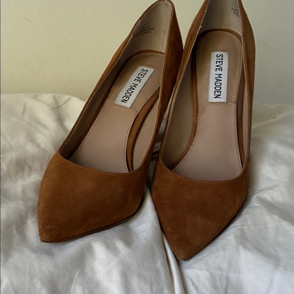 Steve Madden Women's Tan Suede Heels